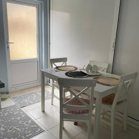 شقة Garsoniera La Casa تيميشورا المظهر الخارجي الصورة