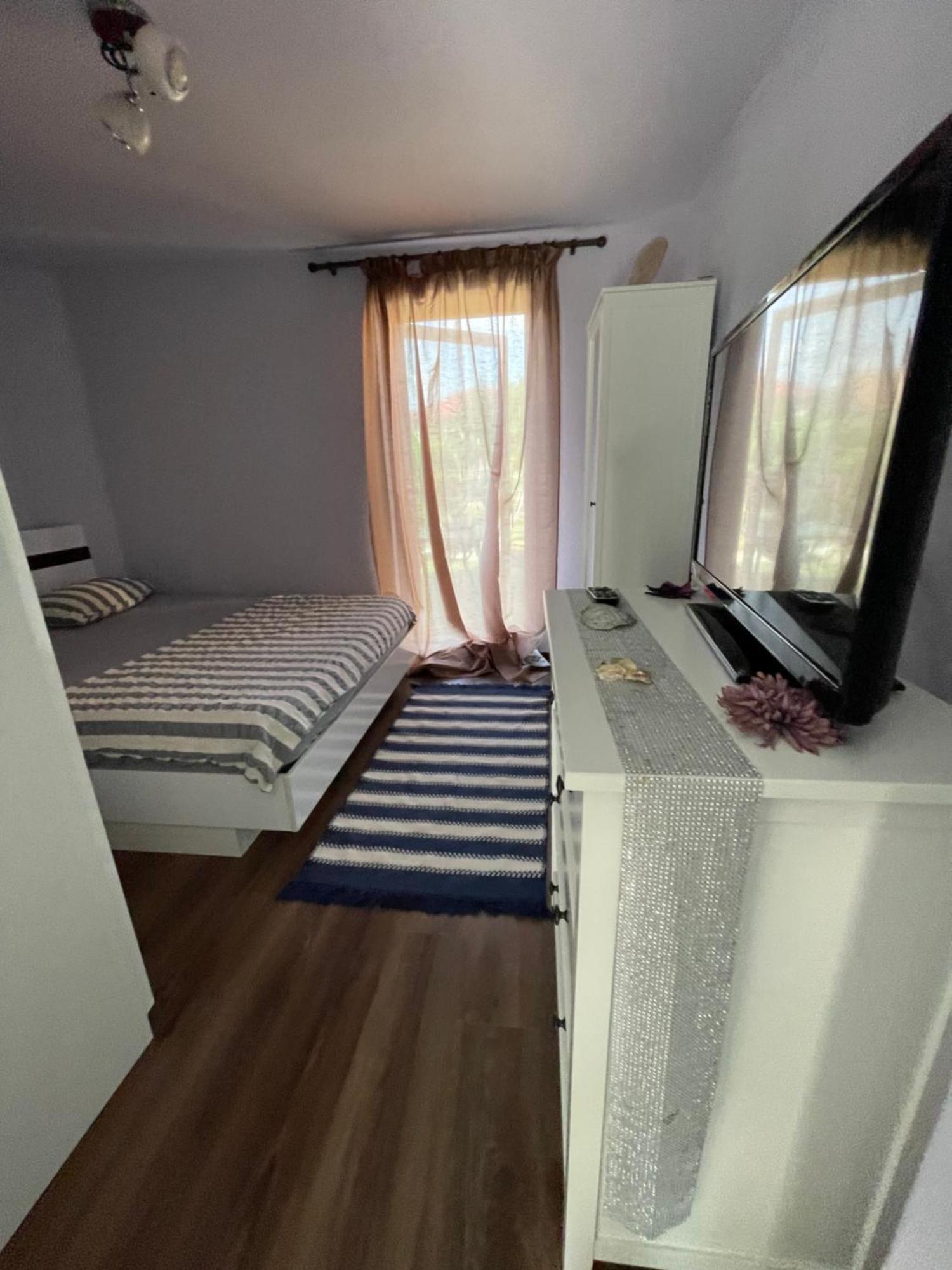 شقة Garsoniera La Casa تيميشورا المظهر الخارجي الصورة